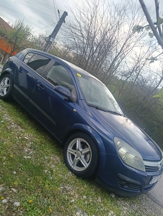 Vând Opel Astra H