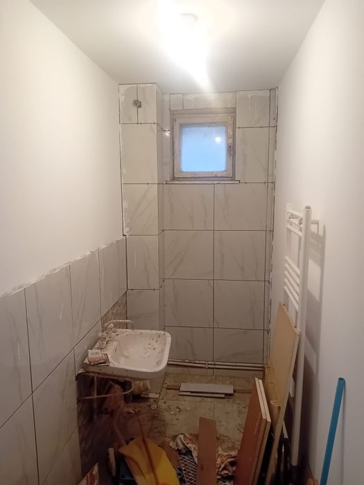 Ap 2 cam decomanda,2 bai,bradet,51mp,parter inalt,centrală termopane