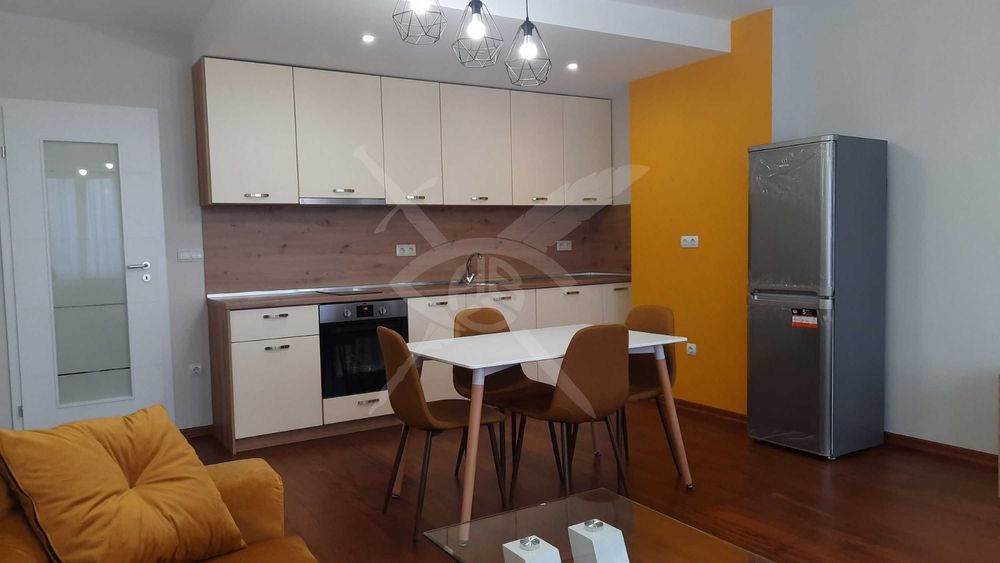 Продава се Тристаен апартамент в София, Обеля 1 - 110 кв.м за 2582 €/кв.м - Снимка #1