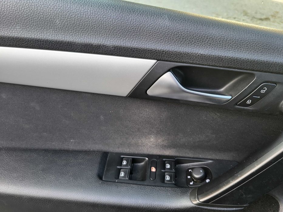 Volkswagen passat 2013 automat 140000 km,nu necesita nici o investitie