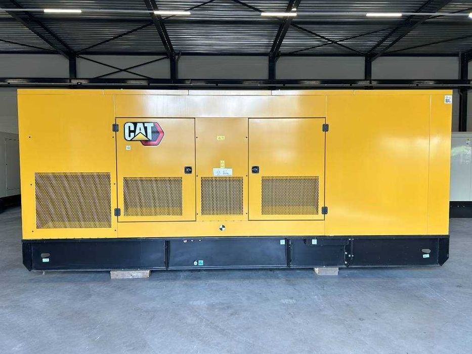 Generator Caterpillar industrial 400 kVA 500 kVA 600 kVA 800 kVA 1000 kVA pentru port nave santier naval uz 24h productie continua