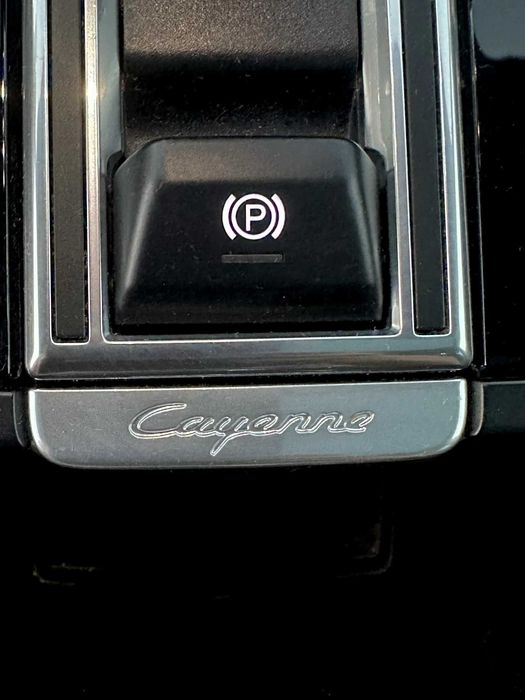 Porsche Cayenne E-Hybrid* Sport Chrono* 21 RS SPYDER* LED-MATRIX