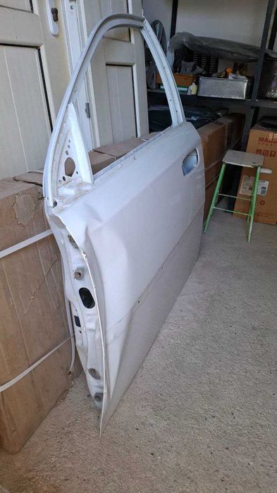 Gentra oldi chap tomon eshik (shopir tomon eshik)