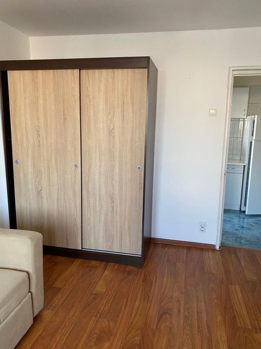 Inchiriez apartament 2 camere - zona Berceni
