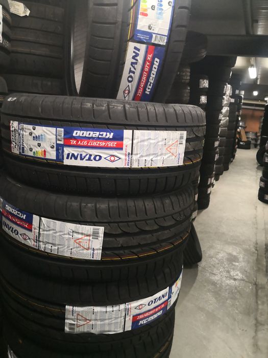 235 45 17 цола нови гуми dot 25