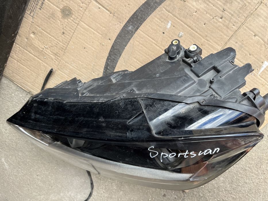 Ляв фар за Фолксваген VW Sportsvan