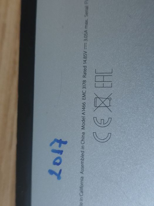 Macbook Air 13 2017 A1466 Emc 3178 - i5 / 8gb  / Baterie Buna