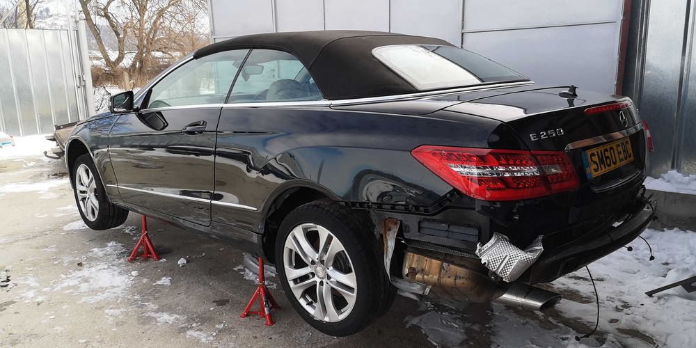 НА ЧАСТИ E250 204 к.с. C207 Cabrio ръчка OM651 200 к км
