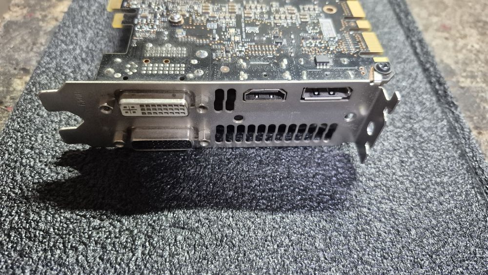 Видеокарта GeForce GTX 660 Ti