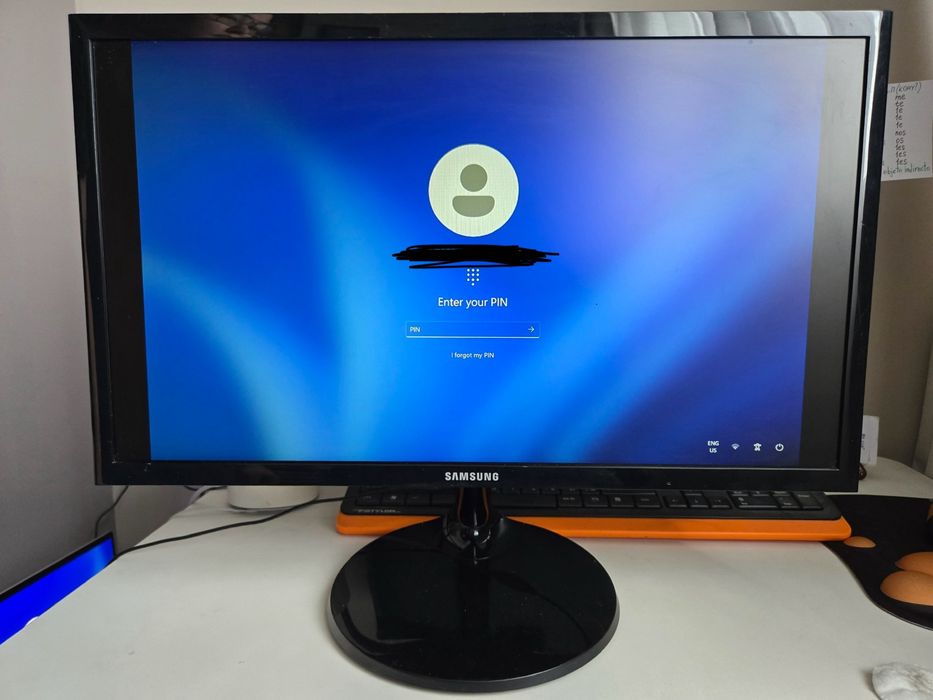 Монитор Samsung 22" (S22F350FHI)