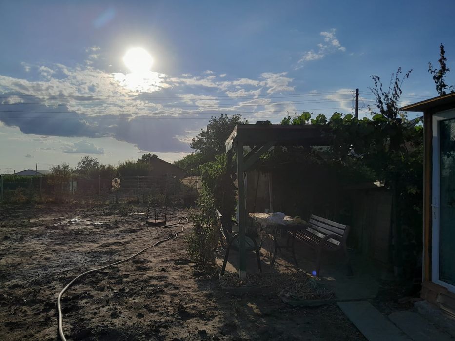 vand teren cu cabana