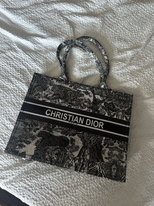 Geanta christian dior