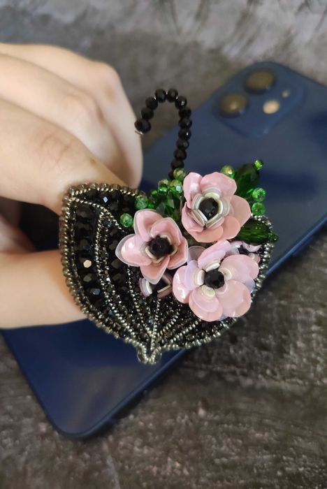 Броши ручной работы