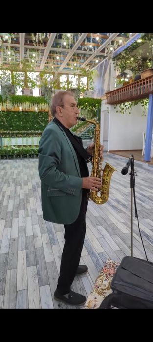 Саксофонист на выезд