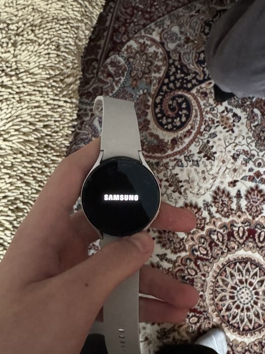 Продам/обменяю часы samsung watch 4