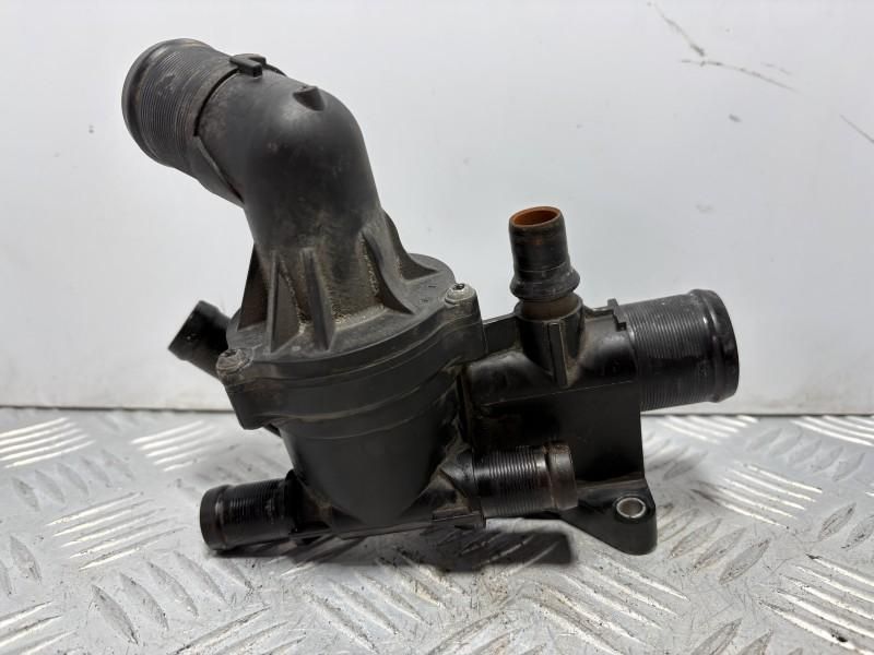 Carcasa termostat Renault Trafic 3 1.6 dCi Biturbo 120 cp 88 kw (FGMB)