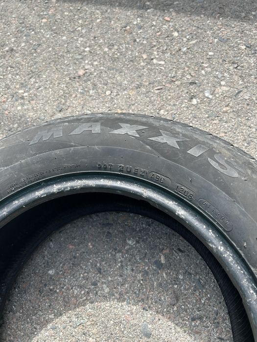 Резина Maxxis, летняя.