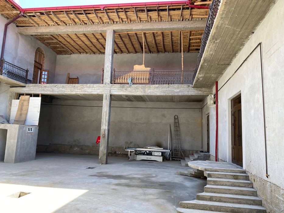 Samarqand shahrida hovli uy sotiladi