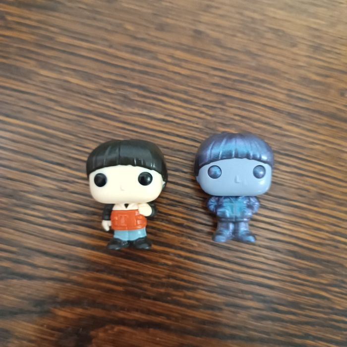 Продавам фигурки от сериала Stranger Things