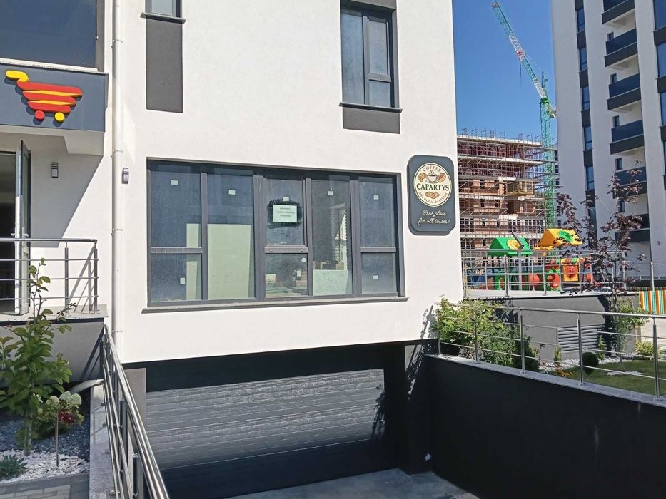 Spațiu comercial de închiriat | 68 mp + 104 mp Terasă | Ansamblul LAZ Residence