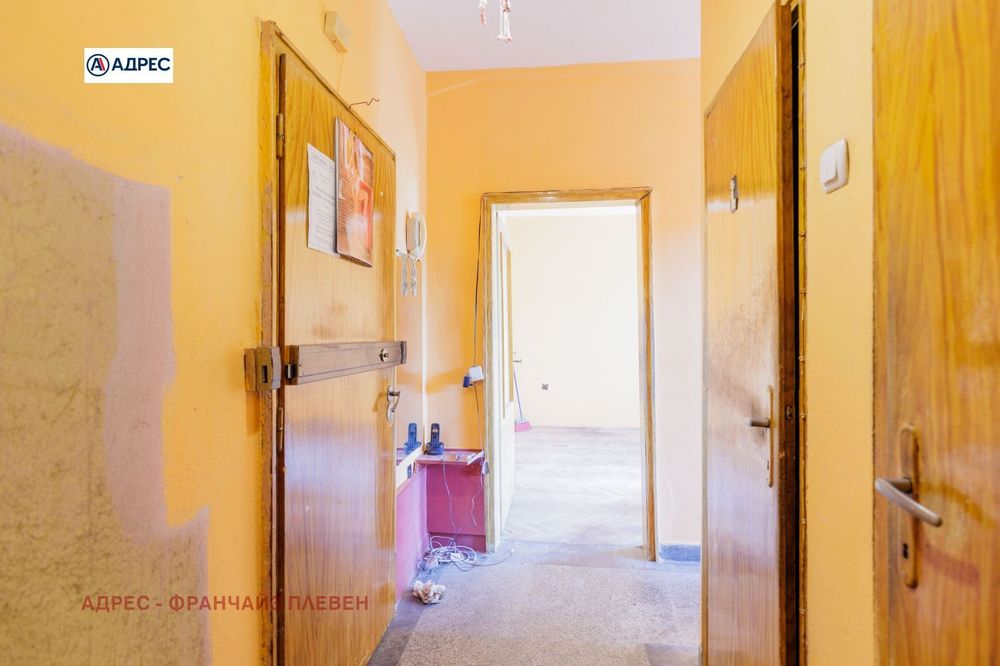 Продава се Едностаен апартамент в Плевен, Сторгозия - 41 кв.м за 1220 €/кв.м - Снимка #3