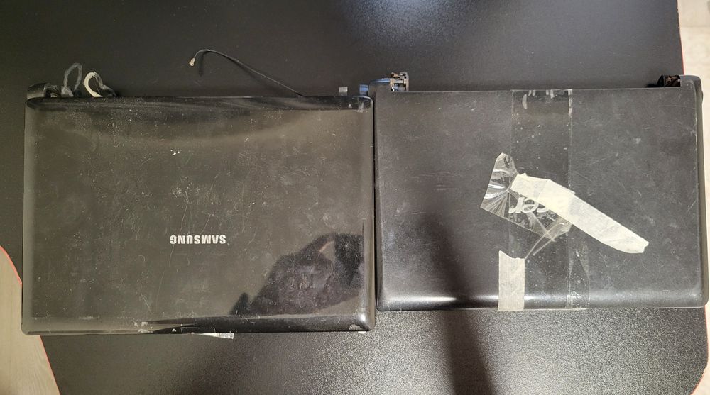 Два нетбука на запчасти