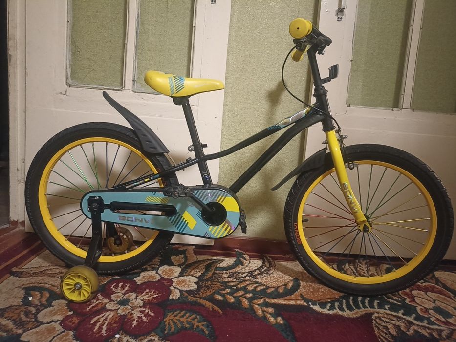 Bonvi velesapeti xolati yaxwi