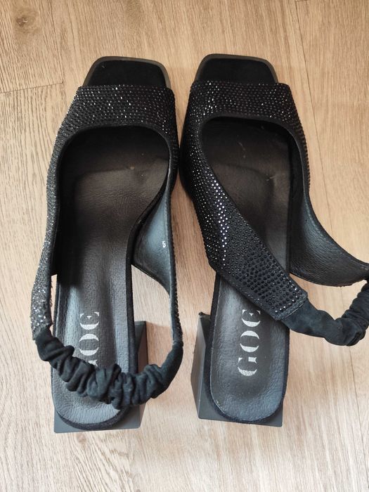 Дамски обувки от естествена кожа