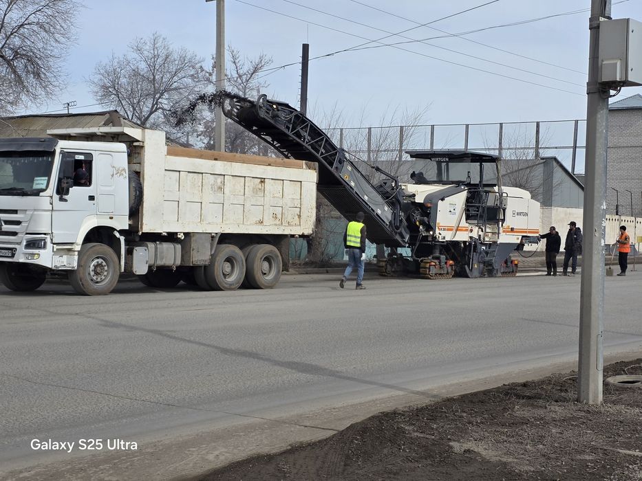 Трактор с Вилами JCB