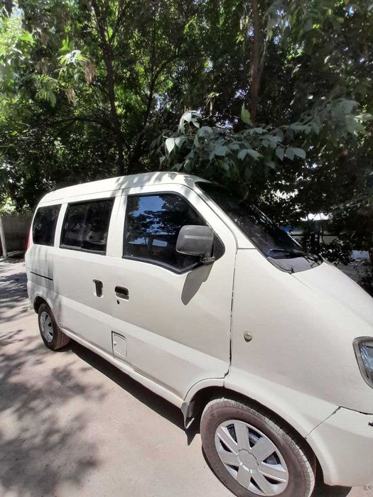 продается китайский  Дамас  машина