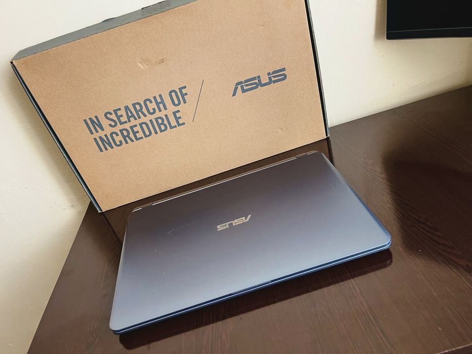 Asus nutbuk sotiladi