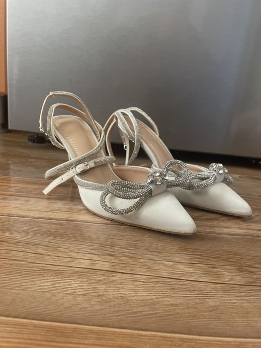 Туфли белые размер 36