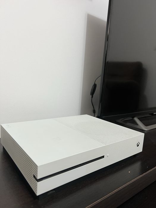 Xbox one S 500 GB