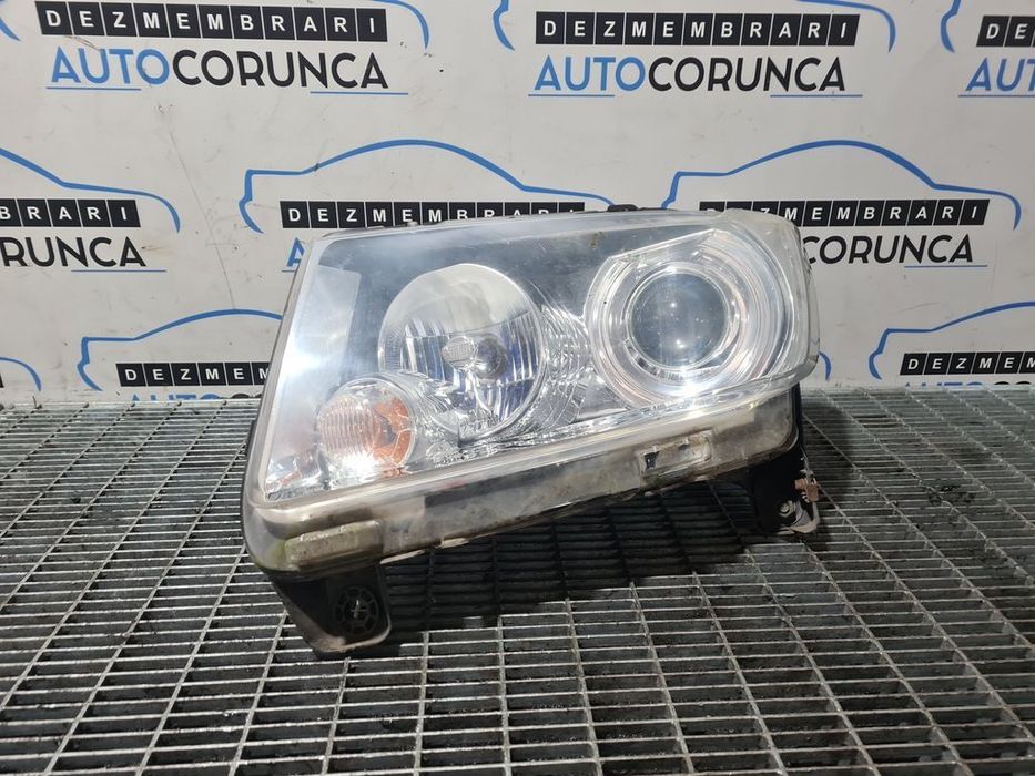 Far Stanga Jeep Compass 2011 - 2015 SUV 4 Usi (925) Cu lupă