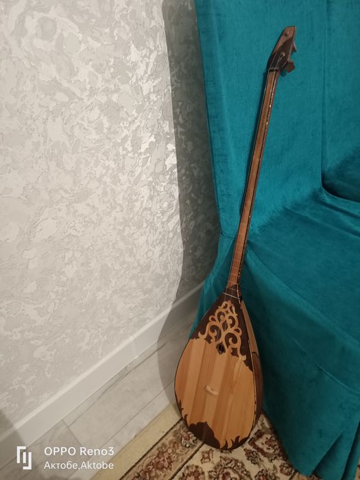 Продам домбыру 2струнка