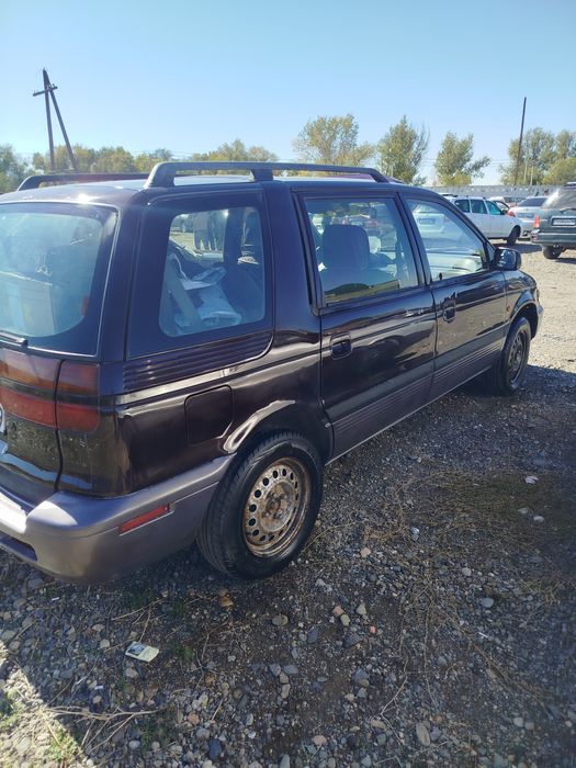 Продам семейный автомобиль