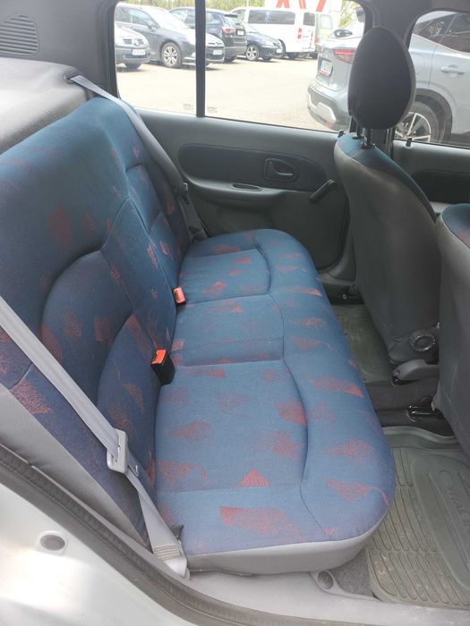 лека кола Рено клио