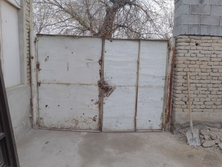 Ворота железный уличный