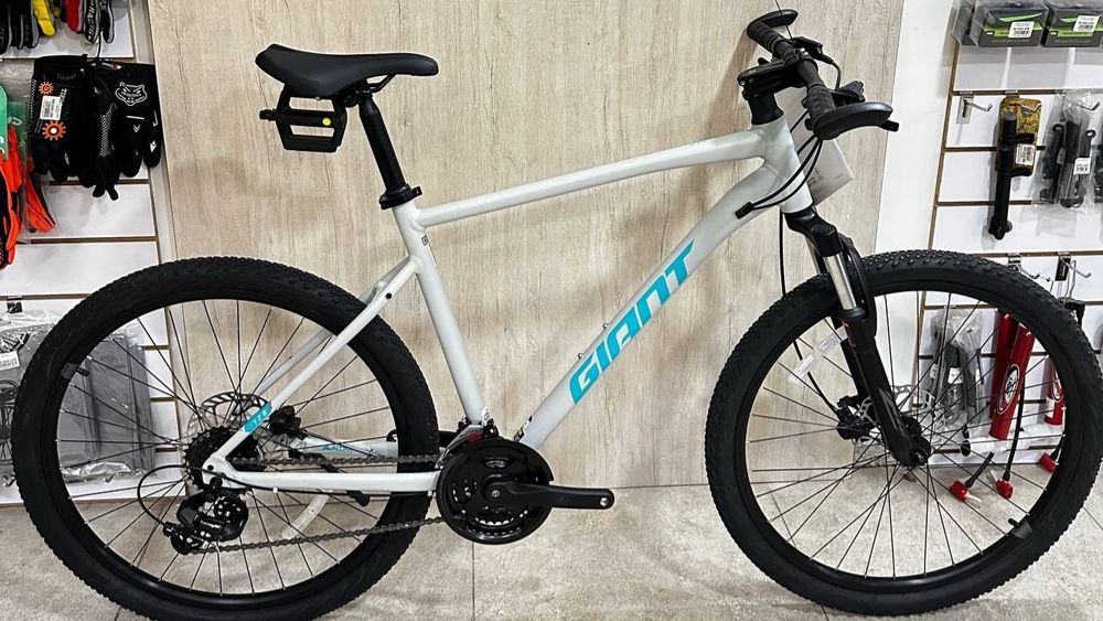 Велосипед GIANT ATX 830 29  новые фирменные модели