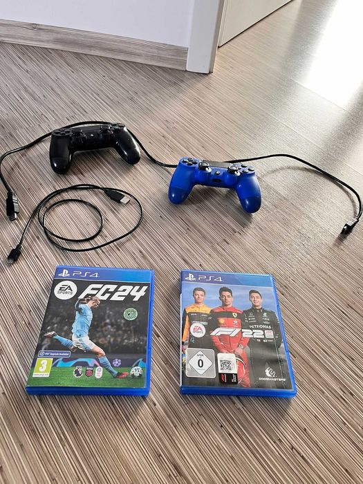 PlayStation 4 - 2 extra controllers + EA FC24 & F122