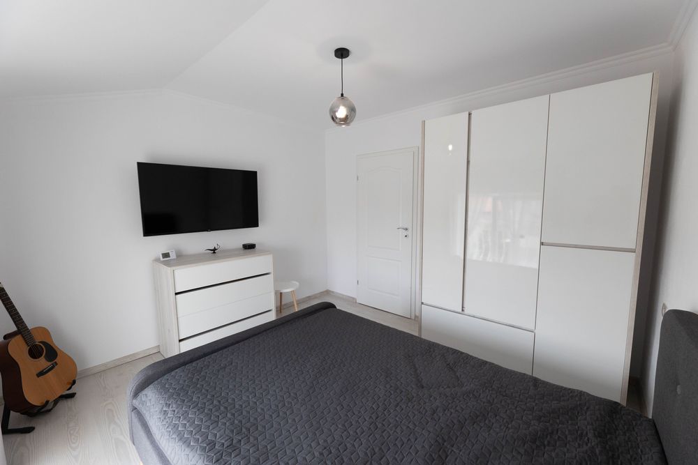 PROPRIETAR vând apartament utilat , cumpărat de nou  Februarie 2022 !