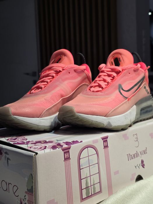 Nike 2090 - 38 номер  неразличими от нови