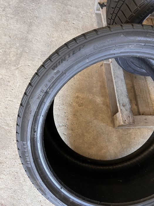 2 anvelope iarna 315/30/21 , pirelli , dot 2022 , 5.7 mm