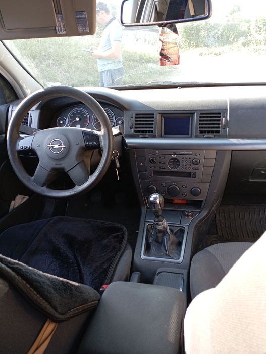 Продам машину Опель Вектра С 2002