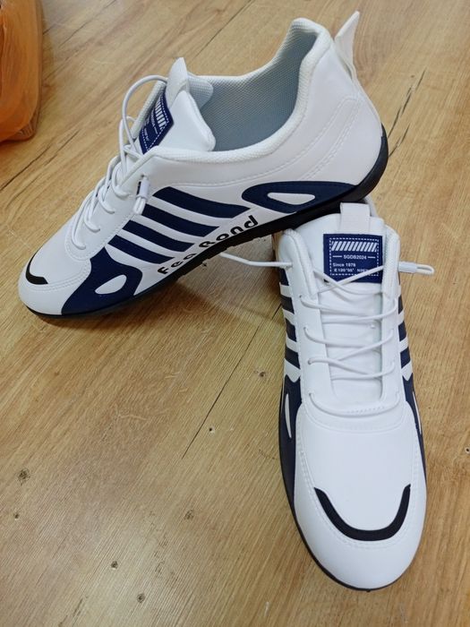 Кроссовки 43-44 размер