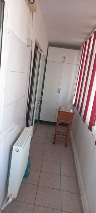 Închiriez apartament cu două camere
