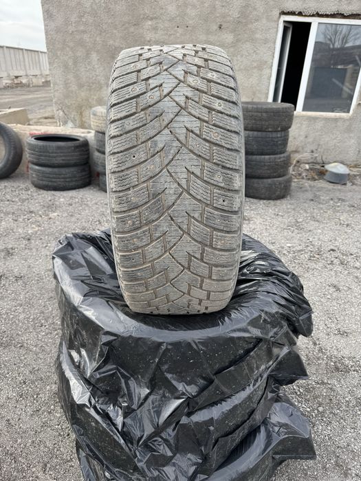 Замняя, хорошая резина