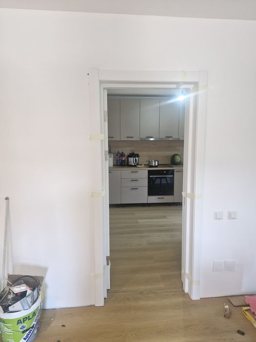 Montaj usi  i /consultanta