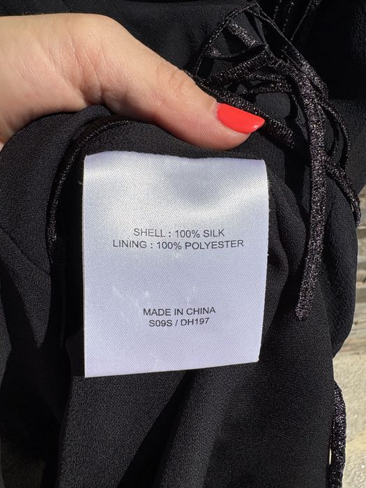 Страхотна рокля на Karen Millen с ресни