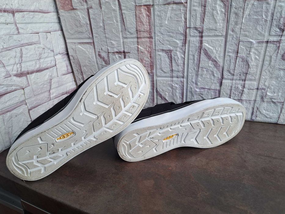 дамски маратонки,спортни обувки,кецове,гуменки,сникърси,Keen,39,5